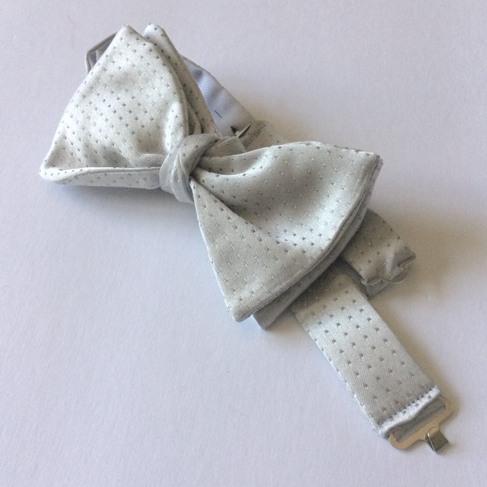 ETON MENS ETON SILK PRE-TIED BOW TIE SILVER  PIN DOT TONAL PATTERN OS NWOT